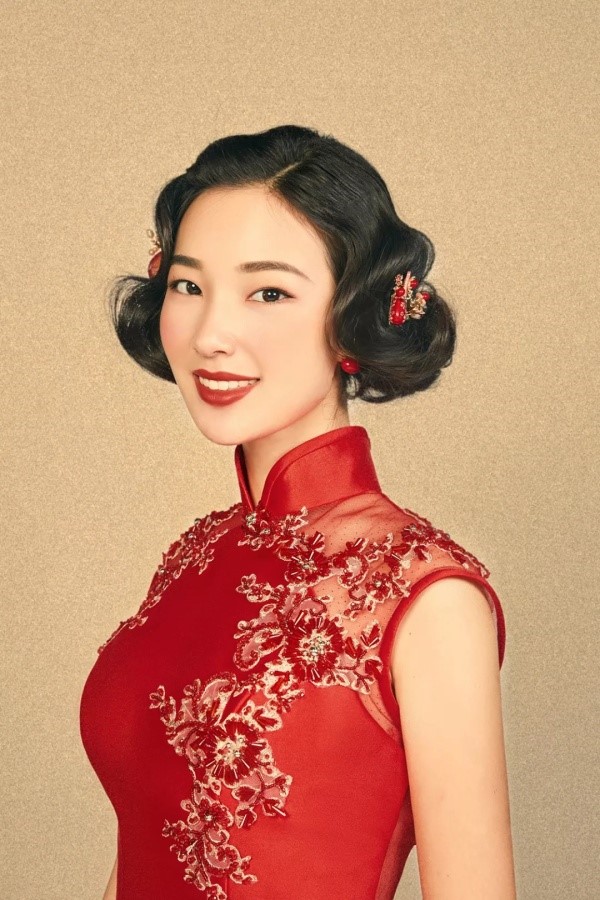 复古中式旗袍新娘发型3