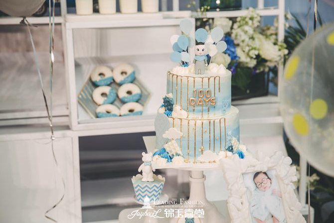 宝宝百日宴蓝色双层蛋糕