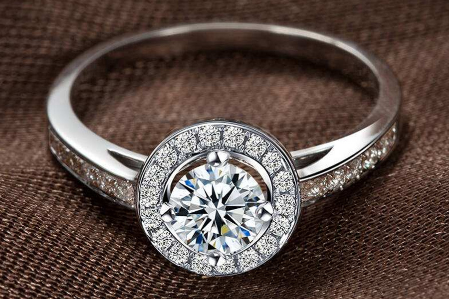 求婚戒指是一个还是买一对？