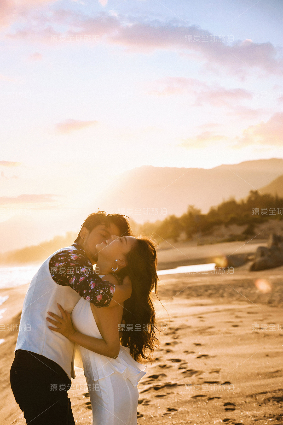 三亚旅拍，傍晚海边的夕阳