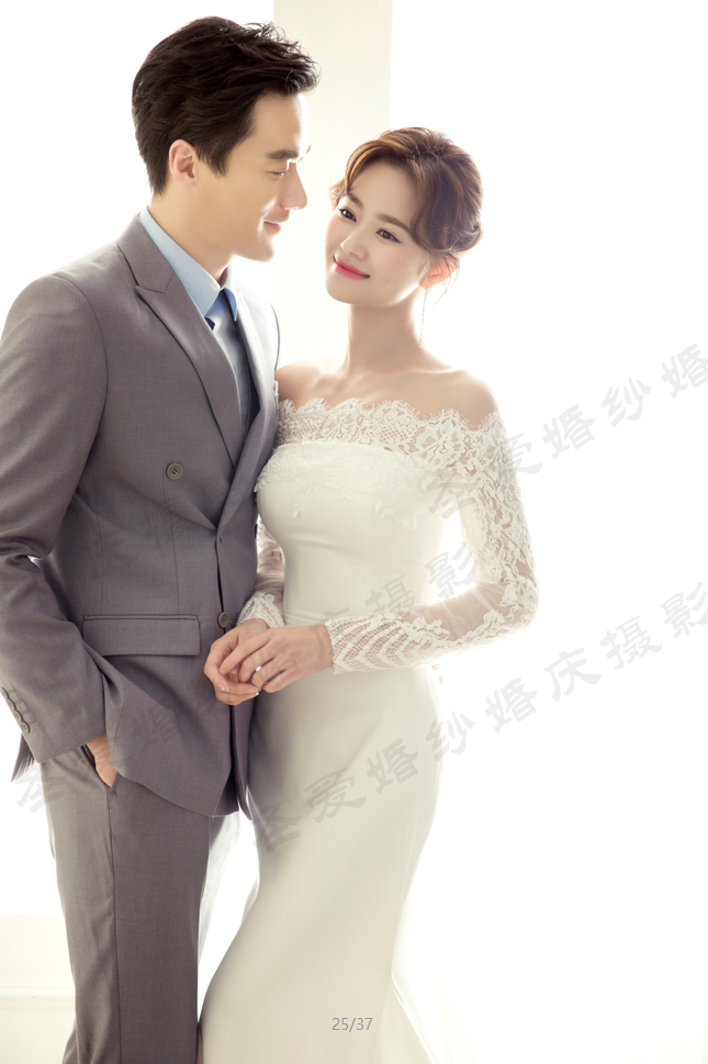 高新區(qū)圣愛婚紗室內(nèi)簡(jiǎn)約韓版婚紗照