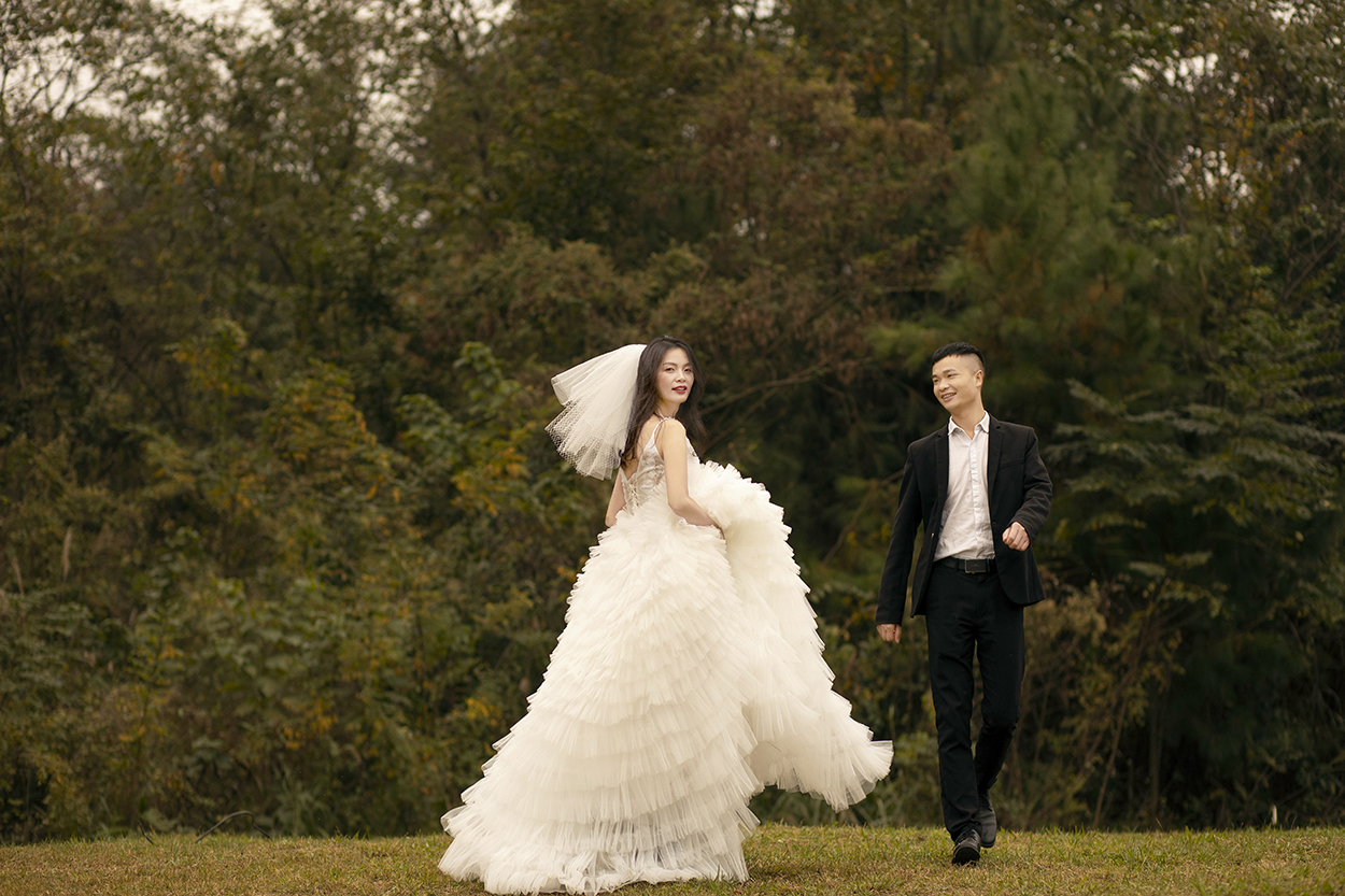 新春鉅惠+先拍后付+送結(jié)婚當(dāng)天婚紗
