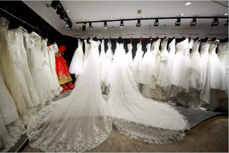 兰斐美婚纱店