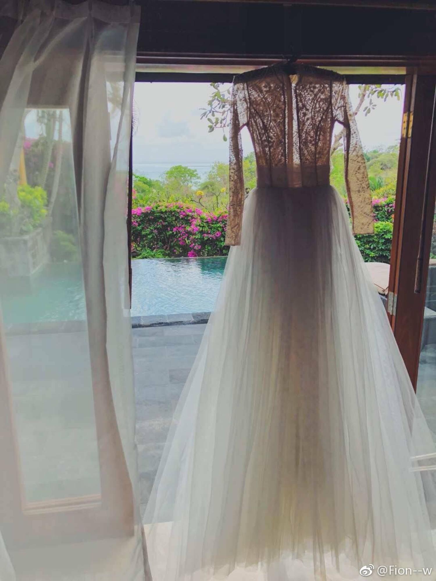 受到所有宾客夸赞的婚礼礼服和婚鞋
