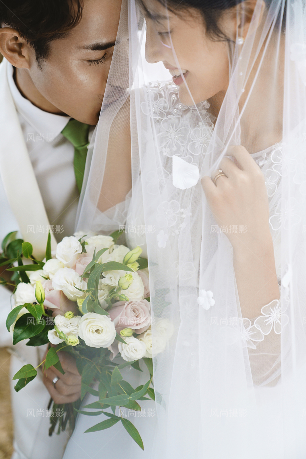 風(fēng)尚攝影【人氣新品】小資經(jīng)典款婚紗照