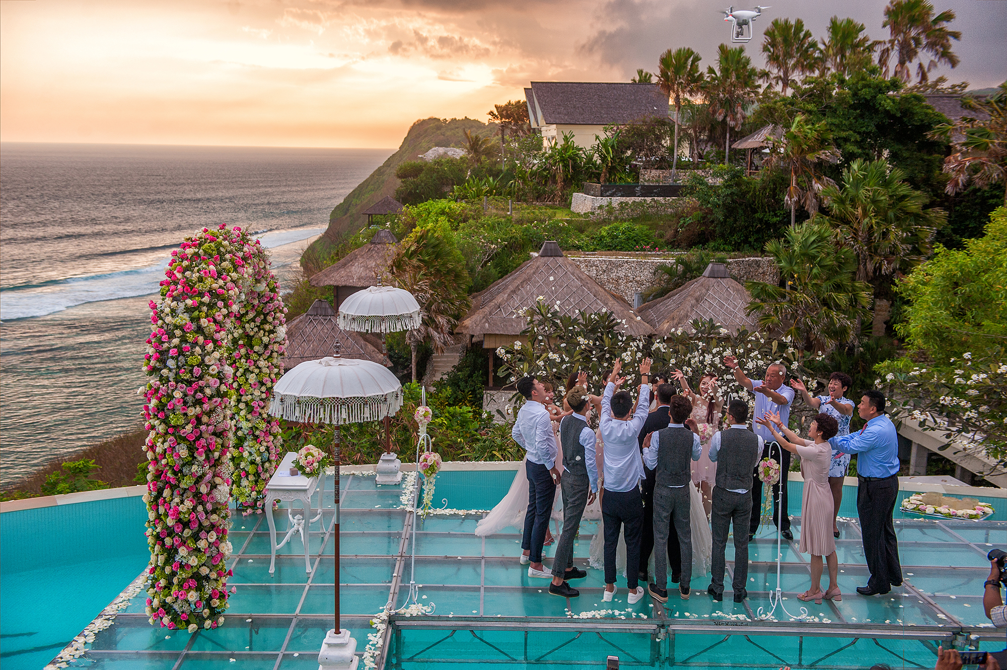 可可婚礼巴厘岛卡玛水台婚礼晚宴