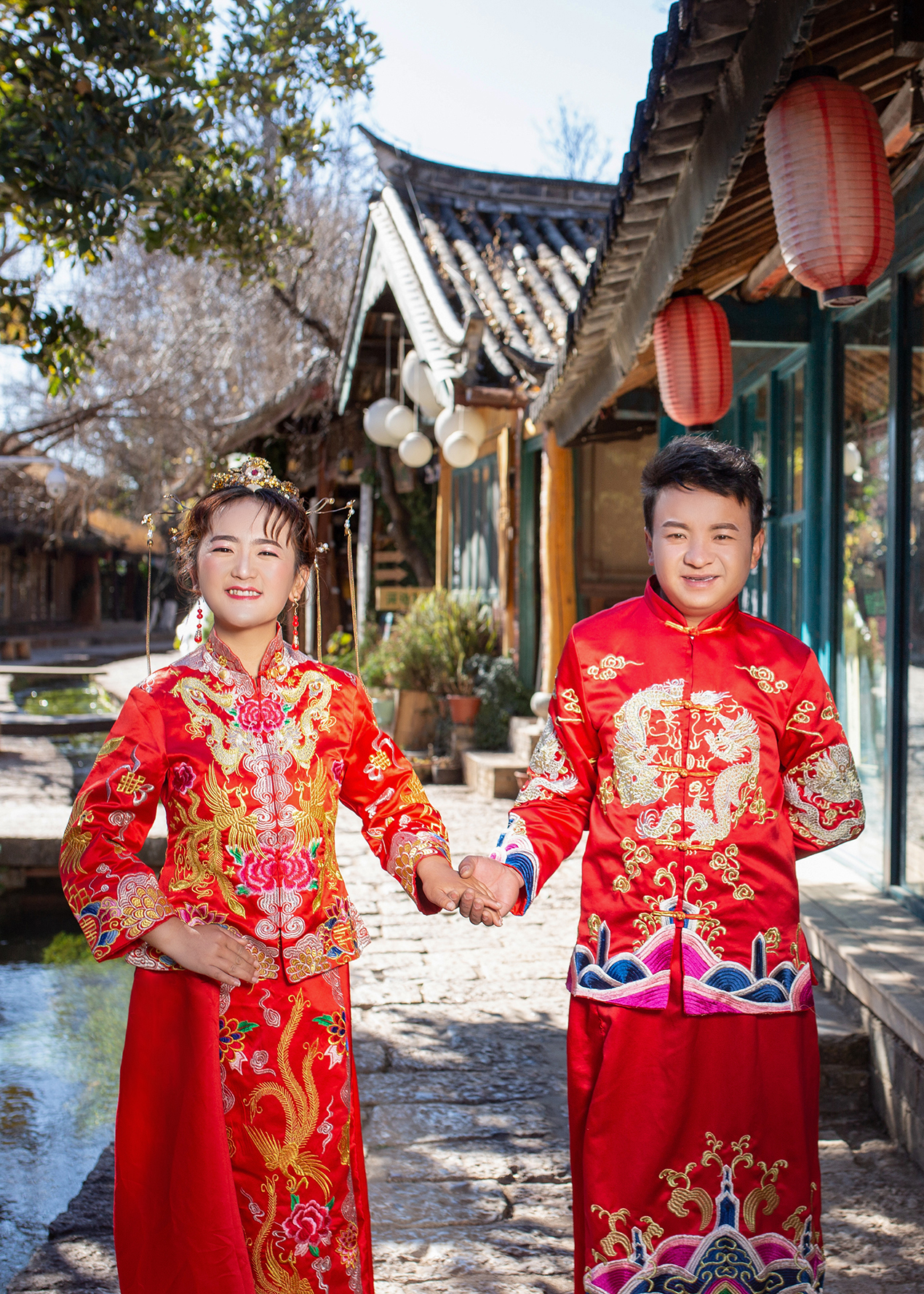 古鎮(zhèn)雪山遠(yuǎn)景馬公路網(wǎng)紅秋千 特價(jià)3599啦