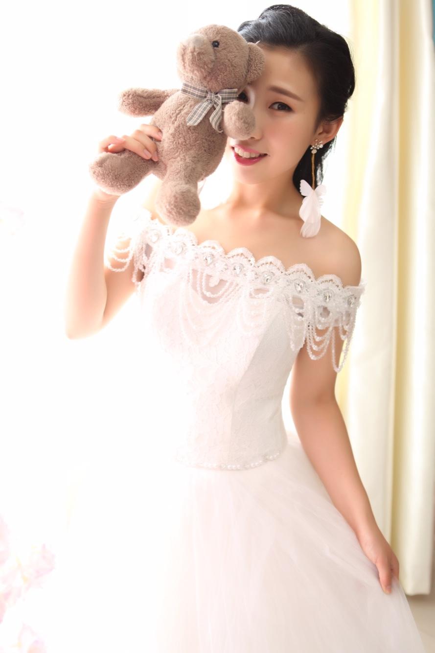 500元婚纱不输5千 大婚3套美翻你