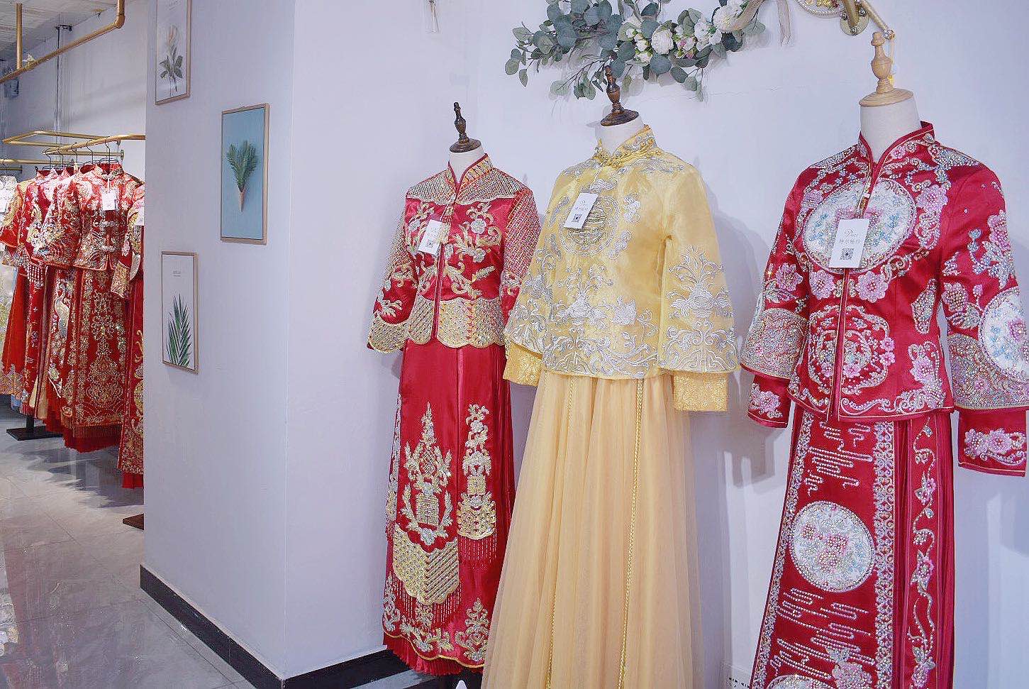 Dear缔尔婚纱礼服馆