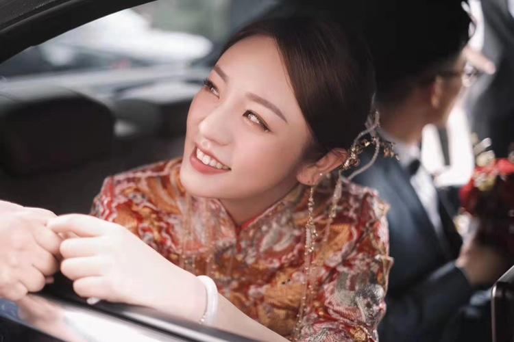 仙女专属大婚搭配，3套造型完全足够美一天！