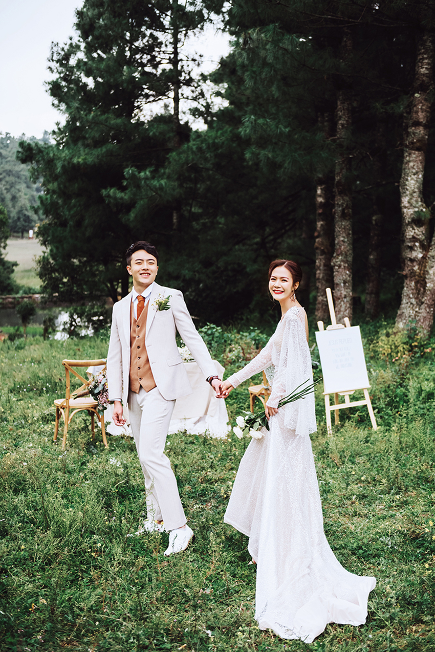 楚雄<2内1外>婚纱摄影套餐