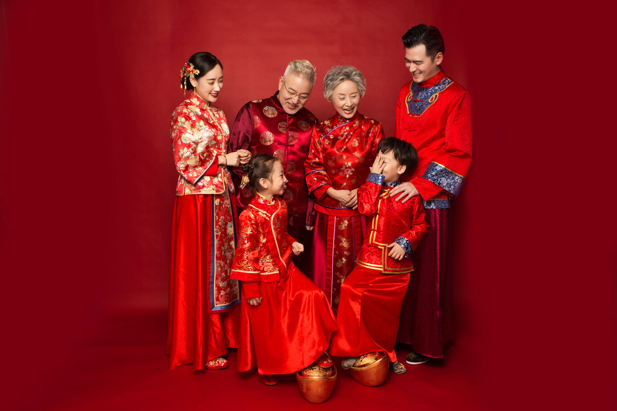 限時(shí)超值特惠網(wǎng)紅全家福套餐一家五口