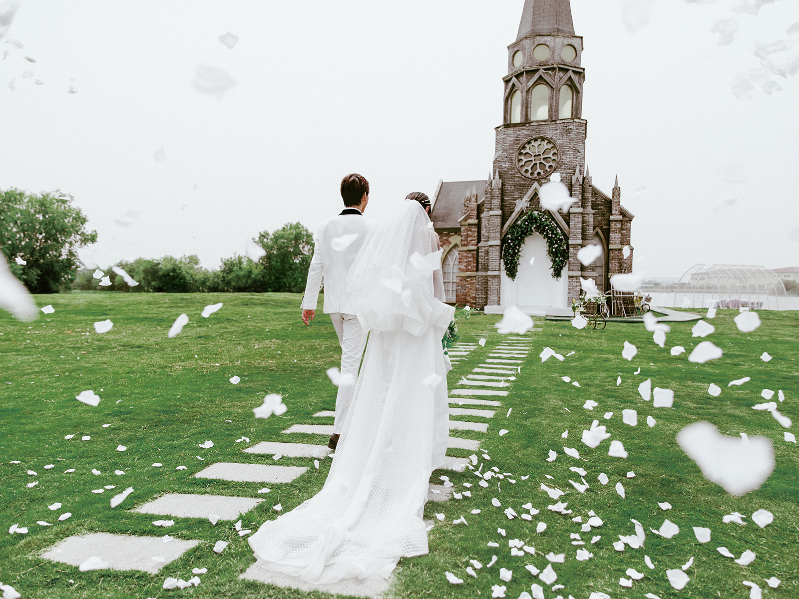 【婚礼·纪实】：仪式感婚纱照丨奔赴一场浪漫