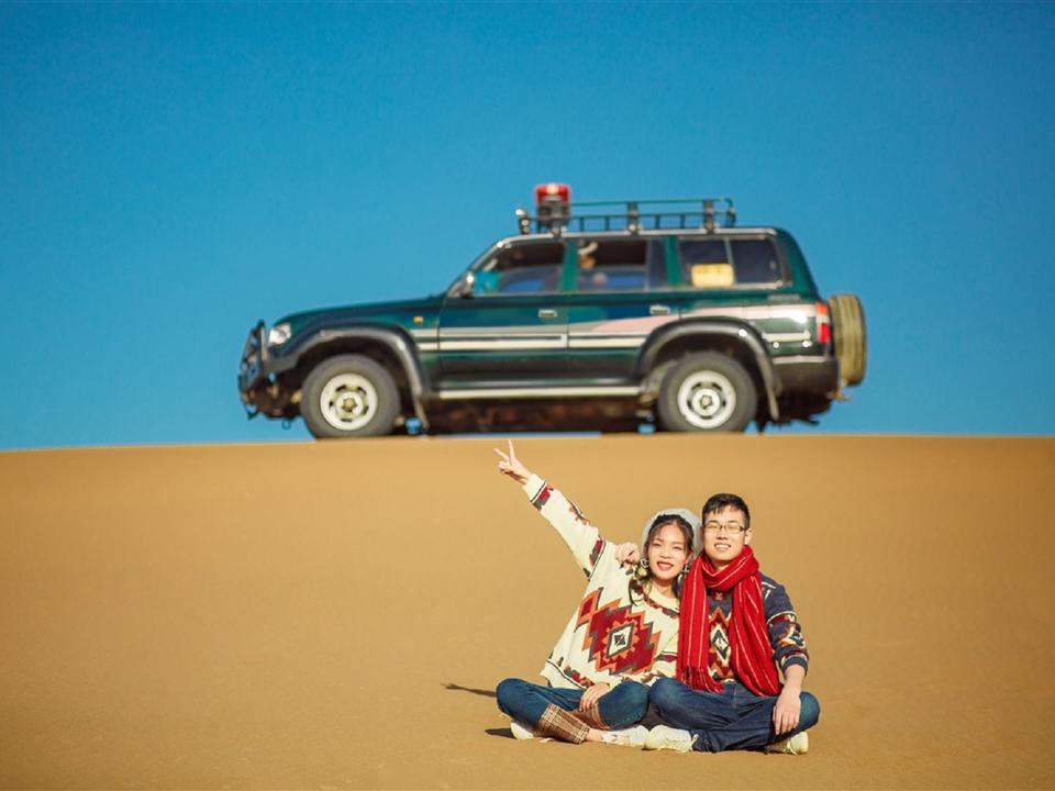 库木塔格沙漠沿途旅拍+5服5造+内外景+底片全送