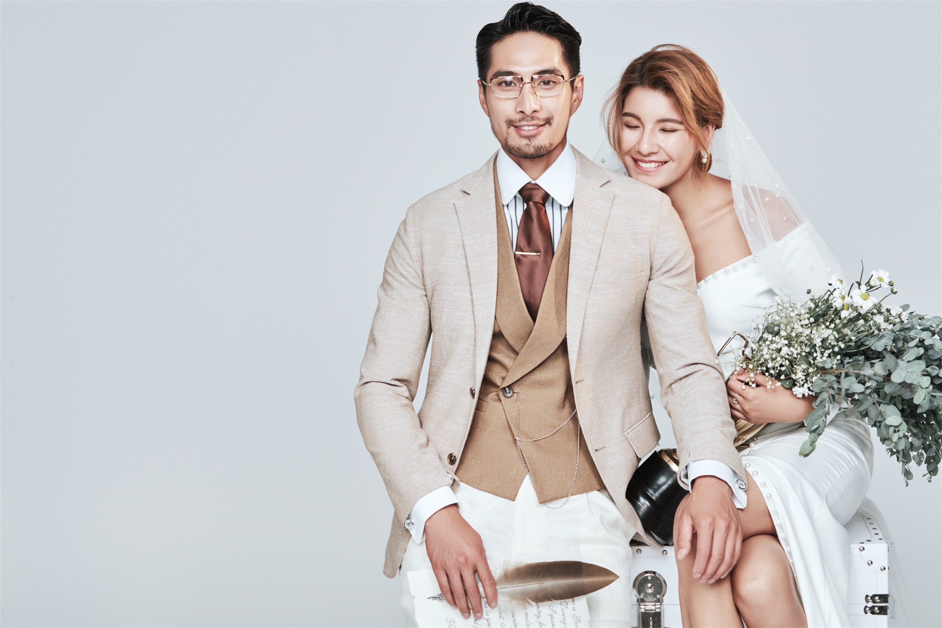 【店长推荐】一套可以保存50年的婚纱照底片全送