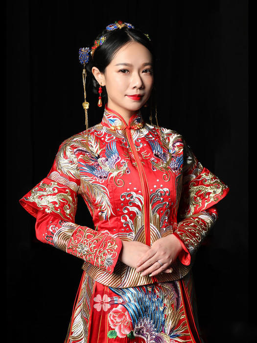 中式新娘看过来~秀禾服到底是一种怎样的服装?