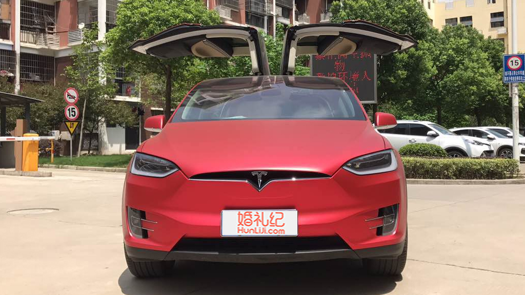 【特斯拉】Model X x1辆  + 【奥迪】A6Lx5辆