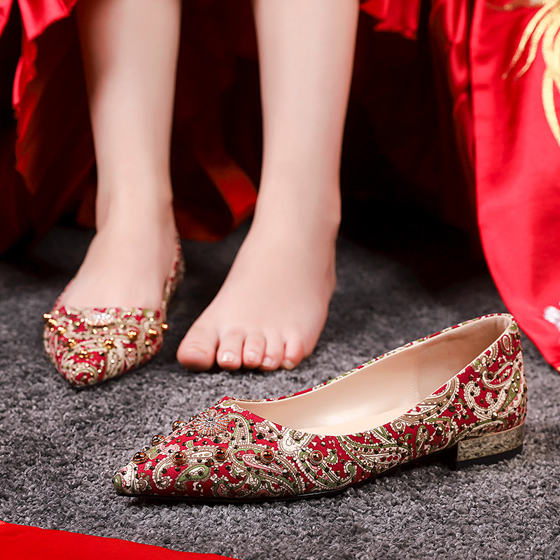 中式秀禾服水鉆女婚鞋 平底平跟鉚釘紅色新娘結婚鞋子