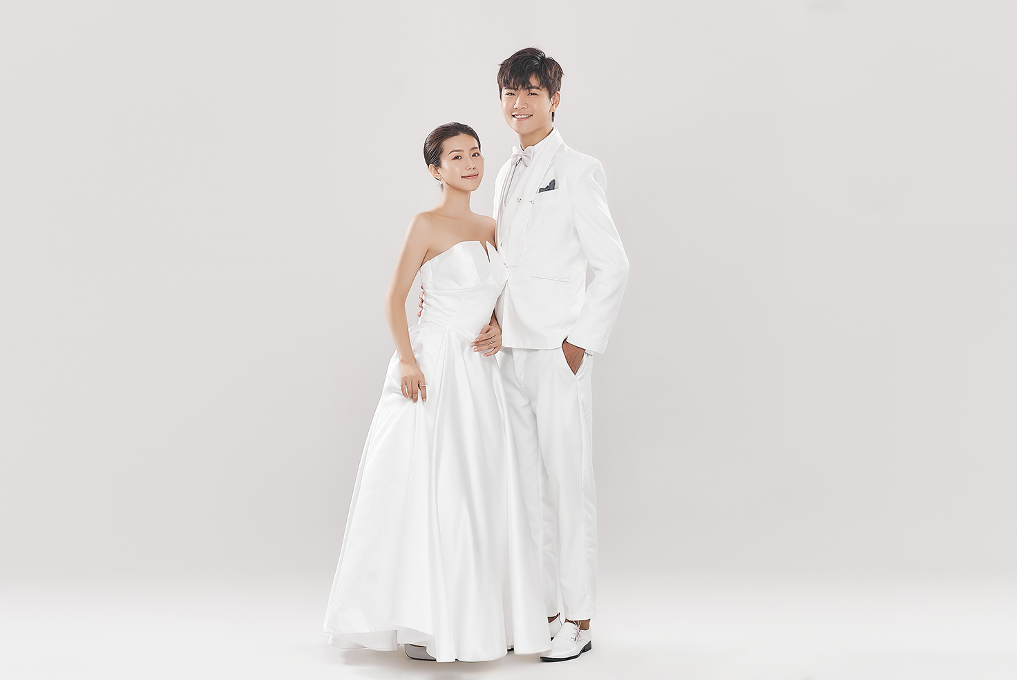 夢(mèng)巴黎婚紗攝影------長(zhǎng)長(zhǎng)久久