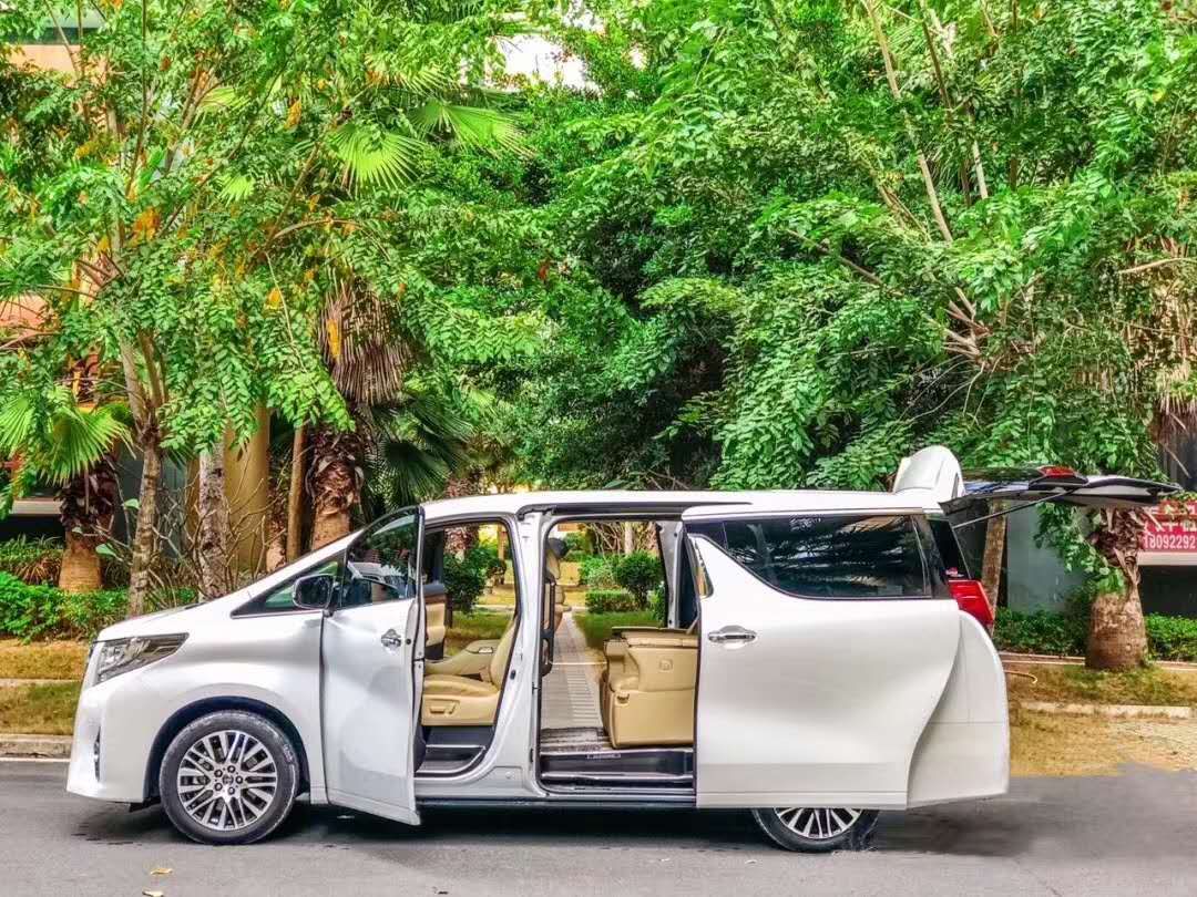 【丰田】埃尔法 + 【丰田】埃尔法*9辆