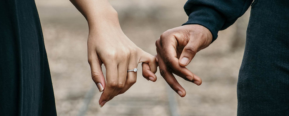 见家长需要挑日子吗