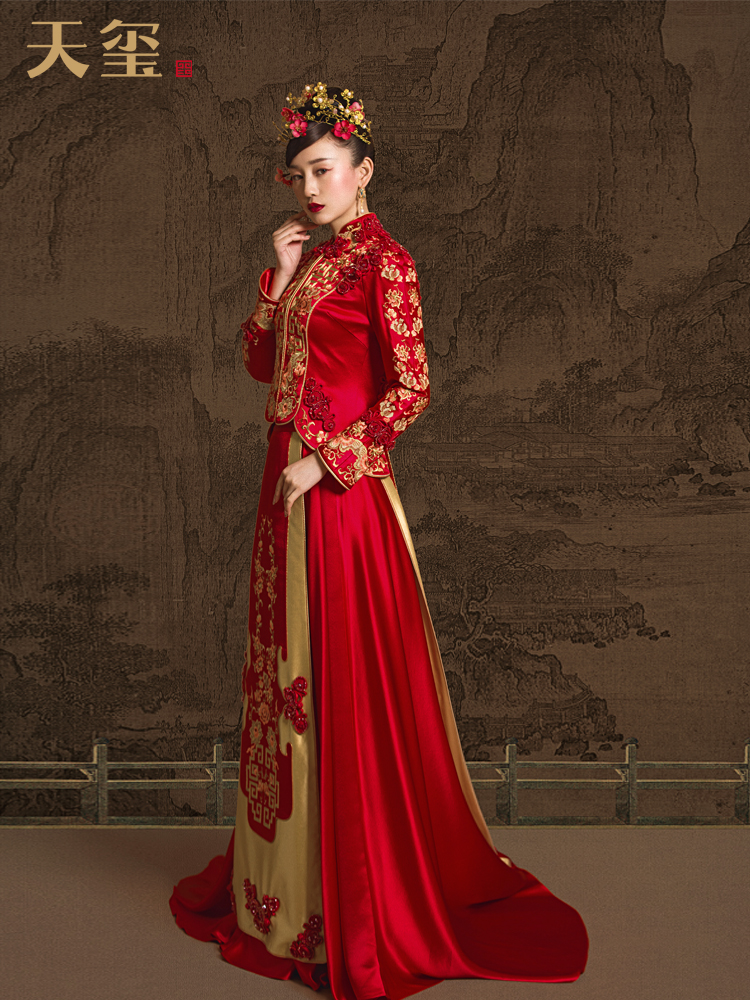 中式婚礼秀禾买还是租