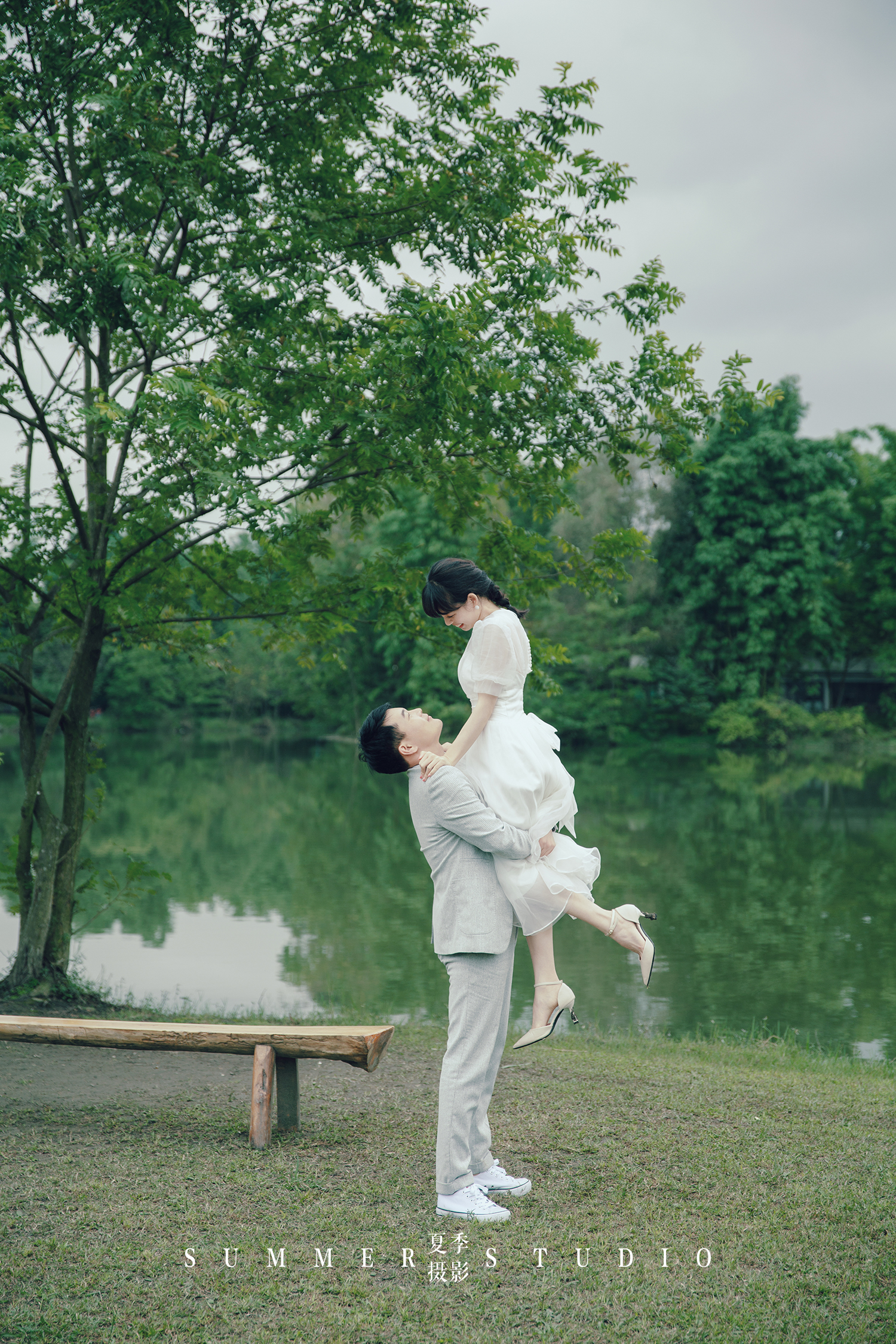 拍婚纱照