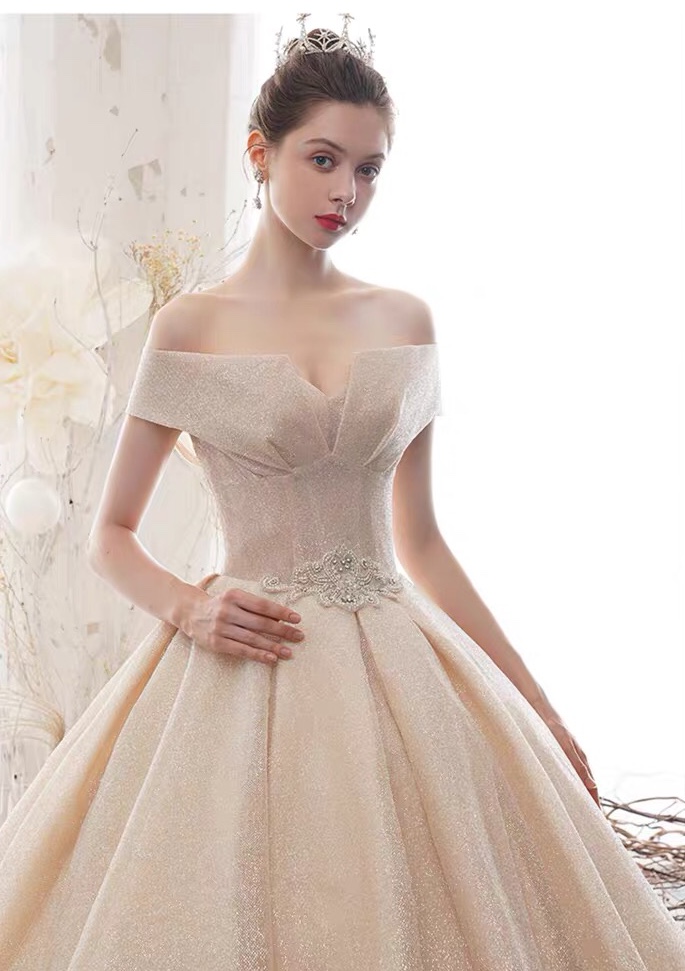 【一价全包套餐】长拖婚纱十秀禾服十敬酒服十跟妆