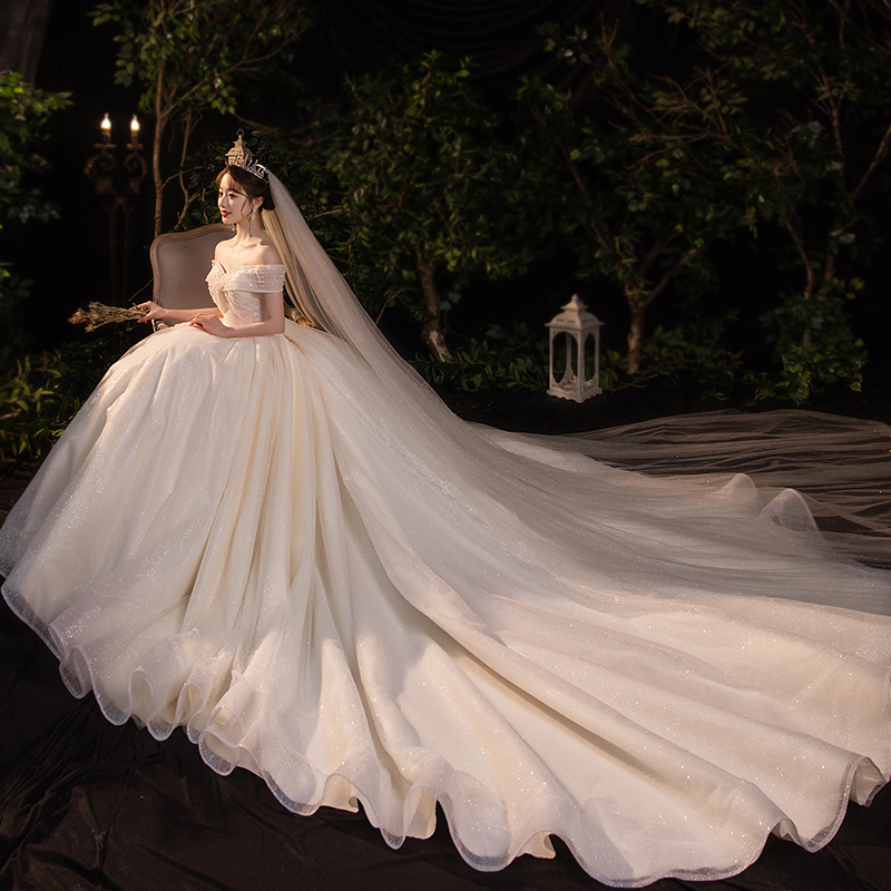 颂 高定【限时抢购】婚纱礼服租赁