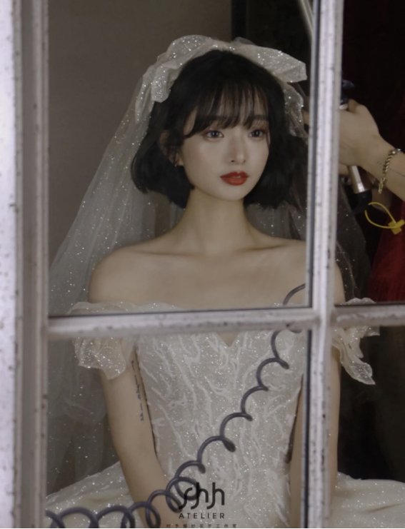 😭😭穿上这件婚纱，我才知道自己有多美！