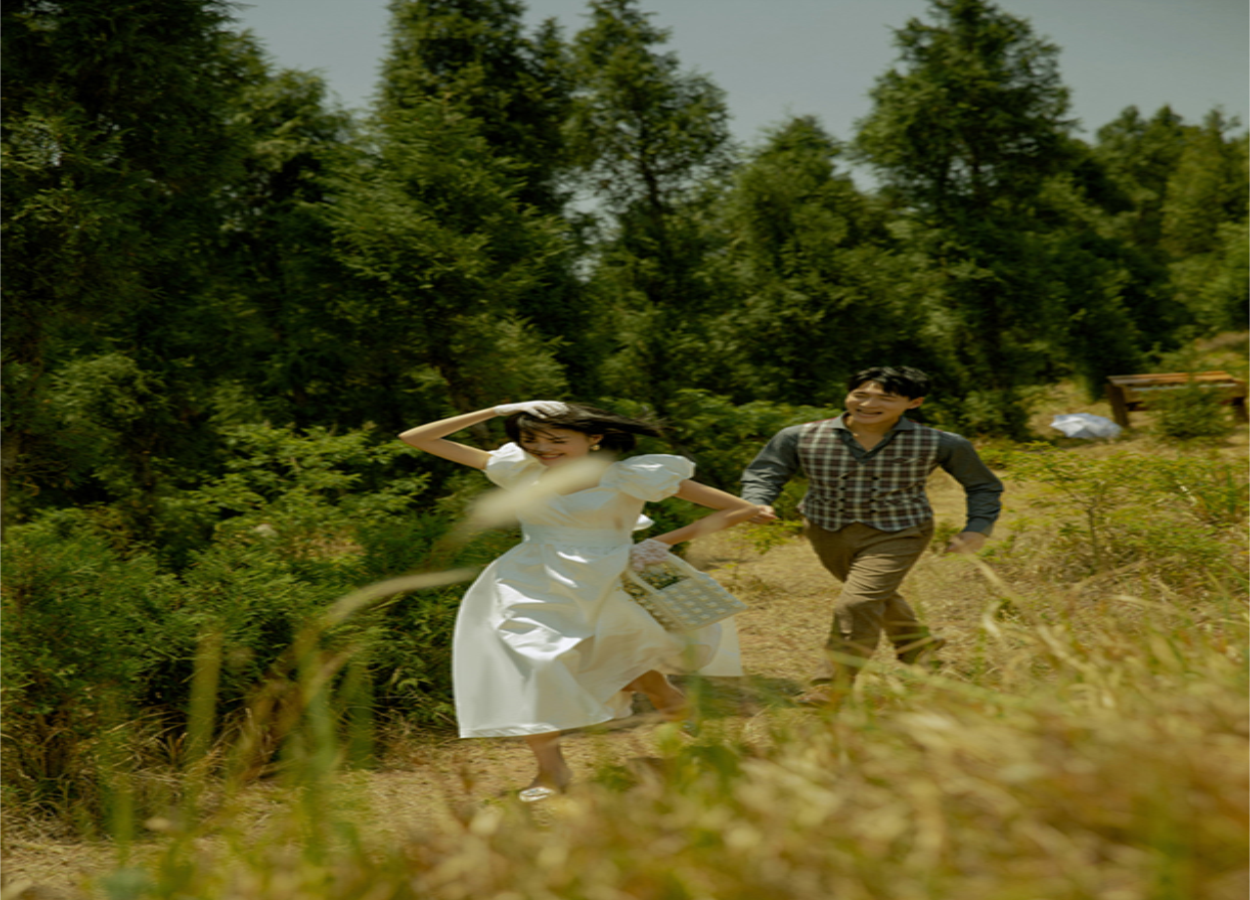 王宫婚纱摄影纪实风样片拍摄