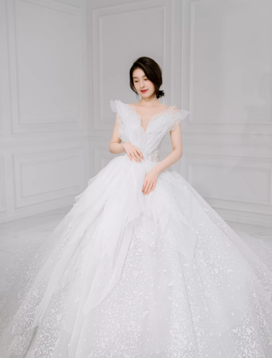 👰选对婚纱，155新娘穿出165既视感