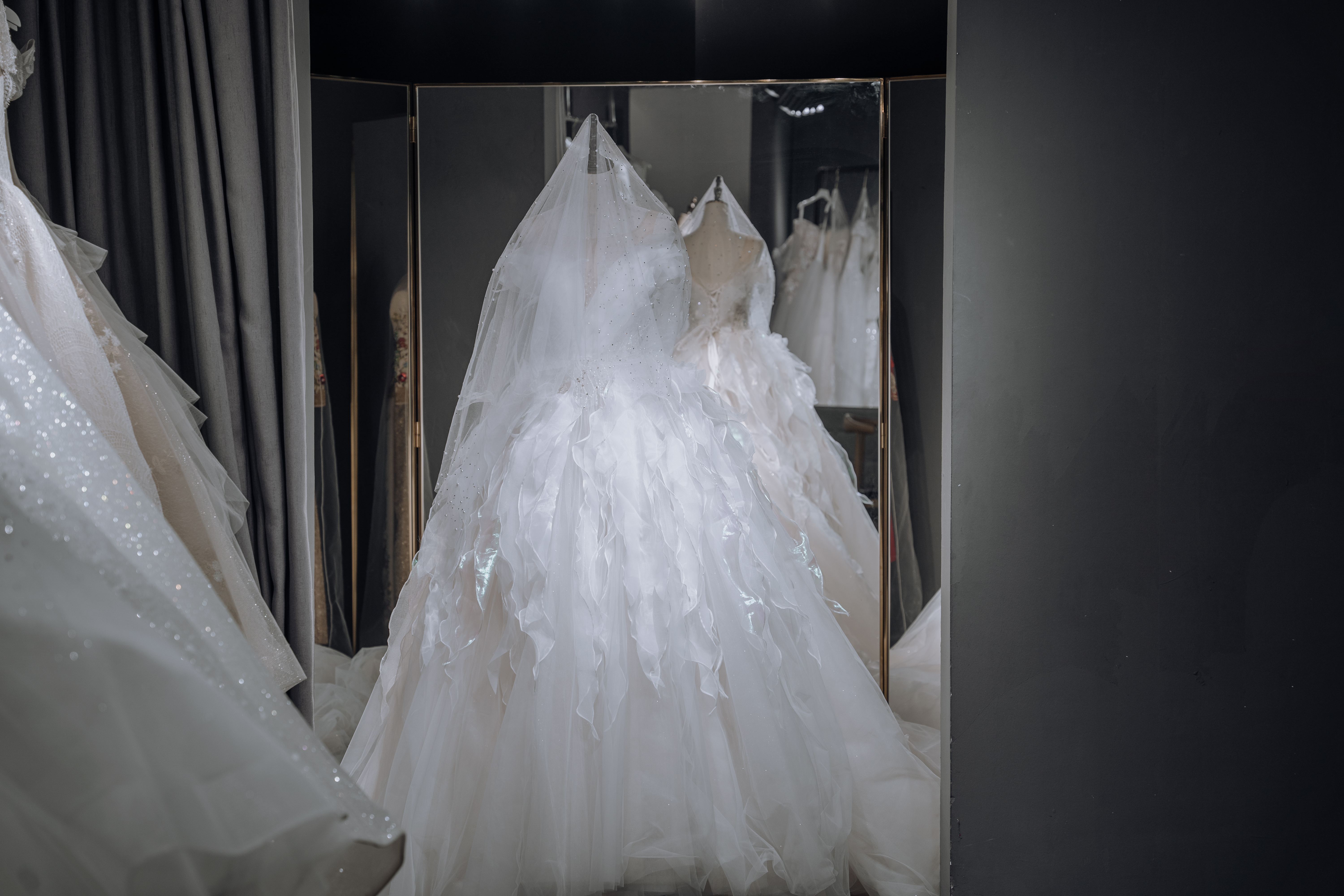 壹时光品牌婚纱礼服馆