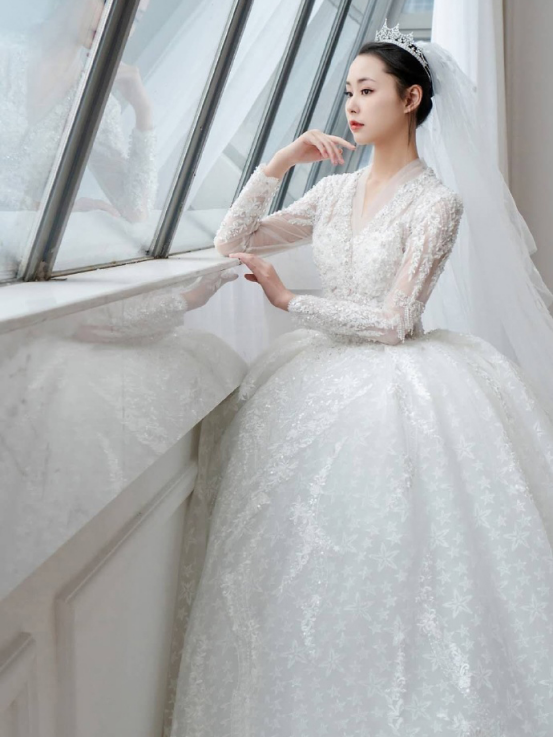 👏👏婚纱选对，👰👰年轻十岁！