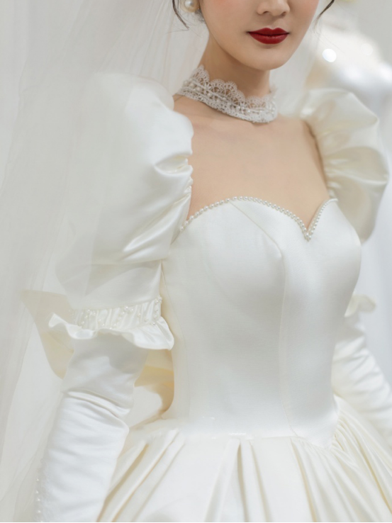 👏👏婚纱选对，👰👰年轻十岁！