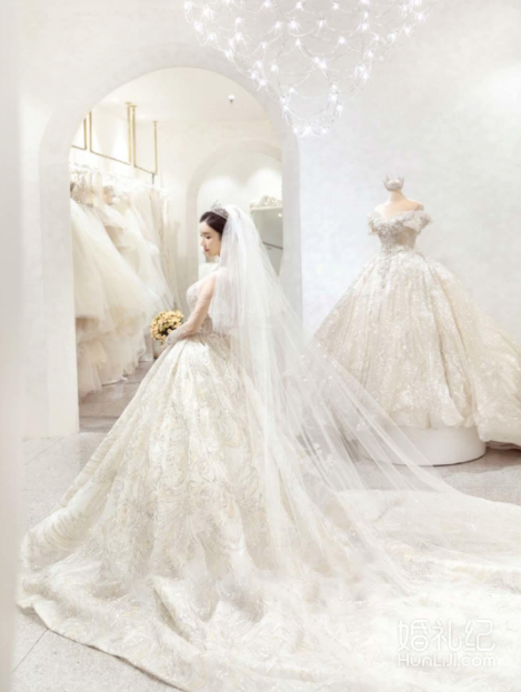 梦幻闪闪婚纱，快帮我选选👰重庆婚纱