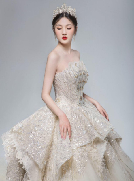 梦幻闪闪婚纱，快帮我选选👰重庆婚纱