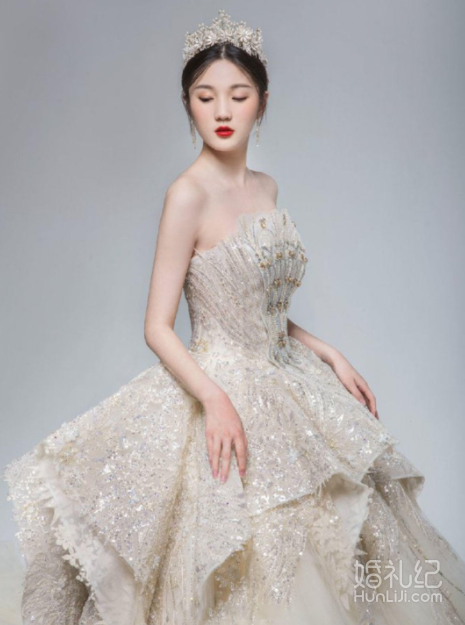 梦幻闪闪婚纱，快帮我选选👰重庆婚纱