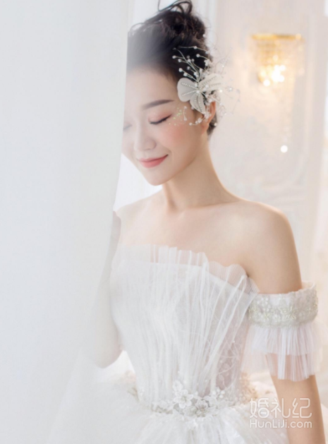 不到2k搞定我的婚纱👰，武汉姐妹盘它！