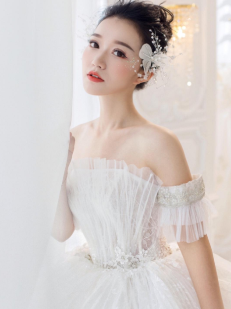不到2k搞定我的婚纱👰，武汉姐妹盘它！