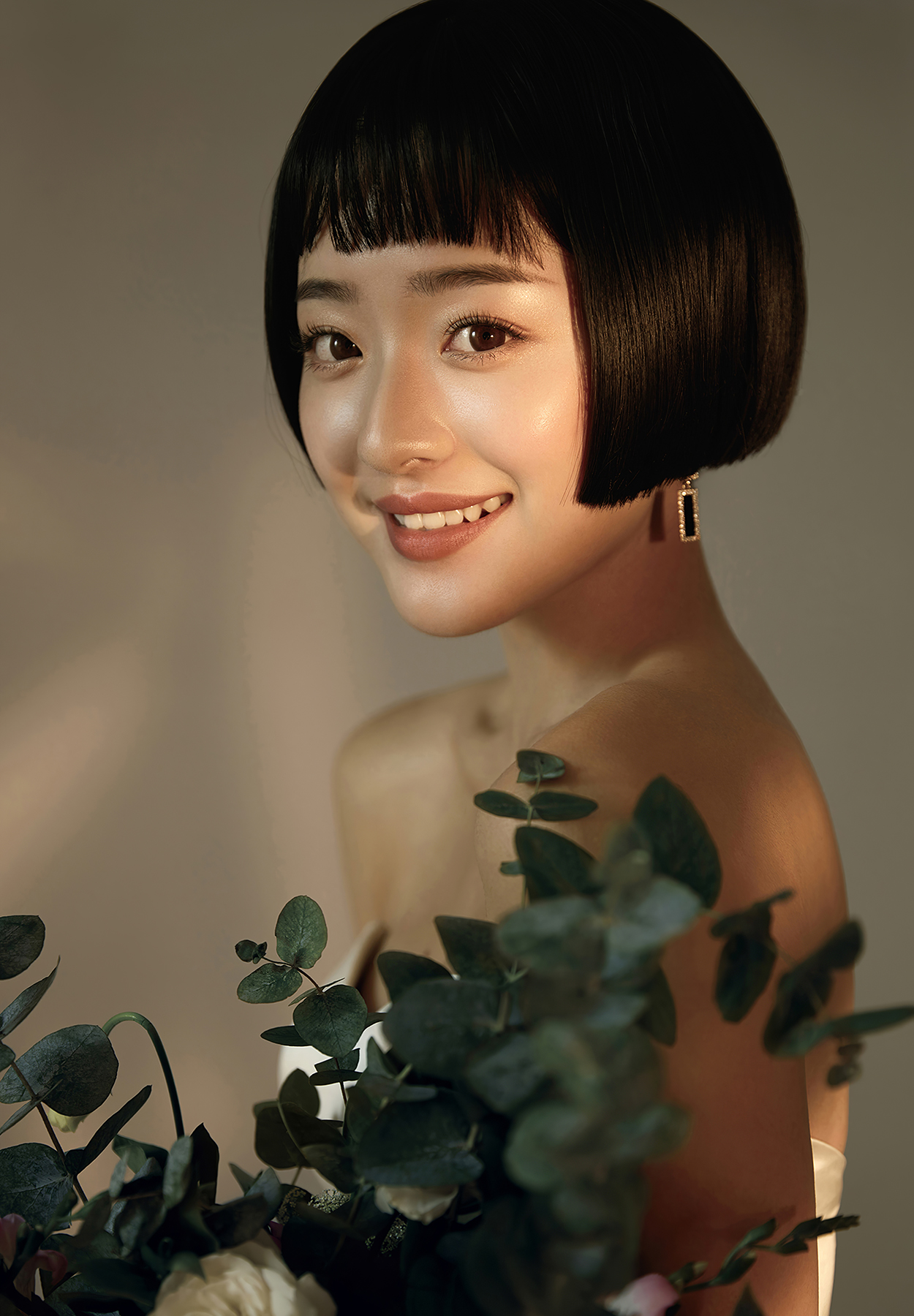 新人必拍+8 服 8 造+底片全送+免费接送