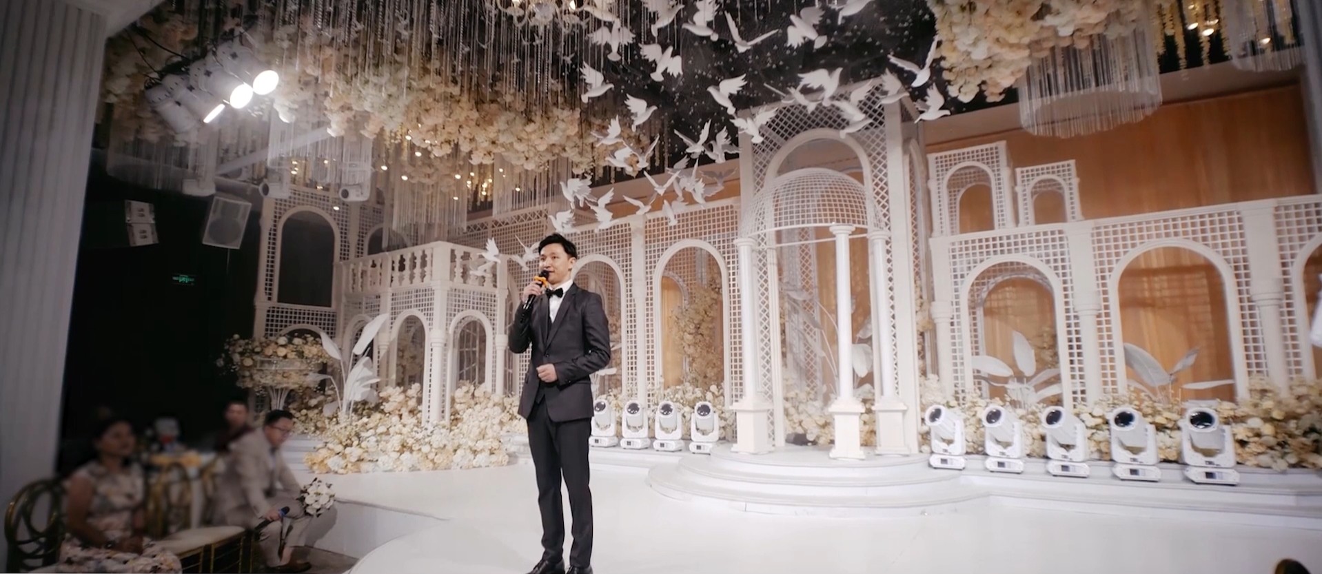 清新氛围讲述 《追光者》