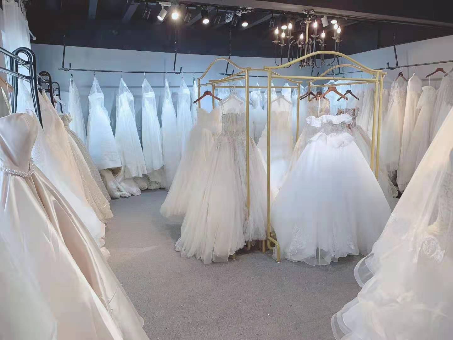 滕先生奢品婚纱馆