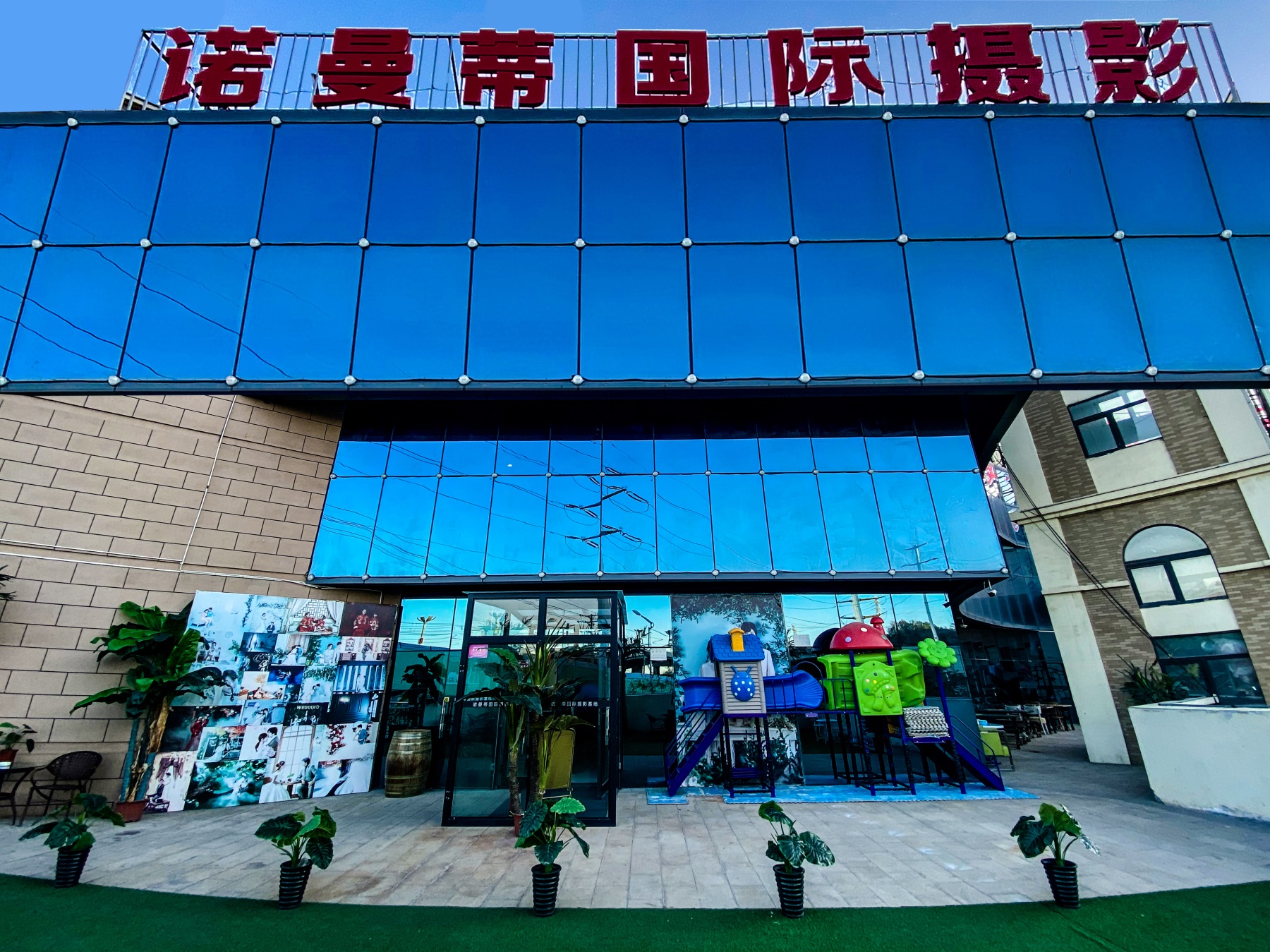 穆尚婚纱摄影
