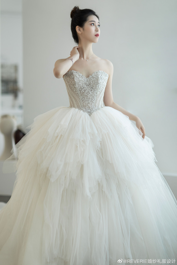 上海试纱分享👰千元就能圆了奢华婚纱梦