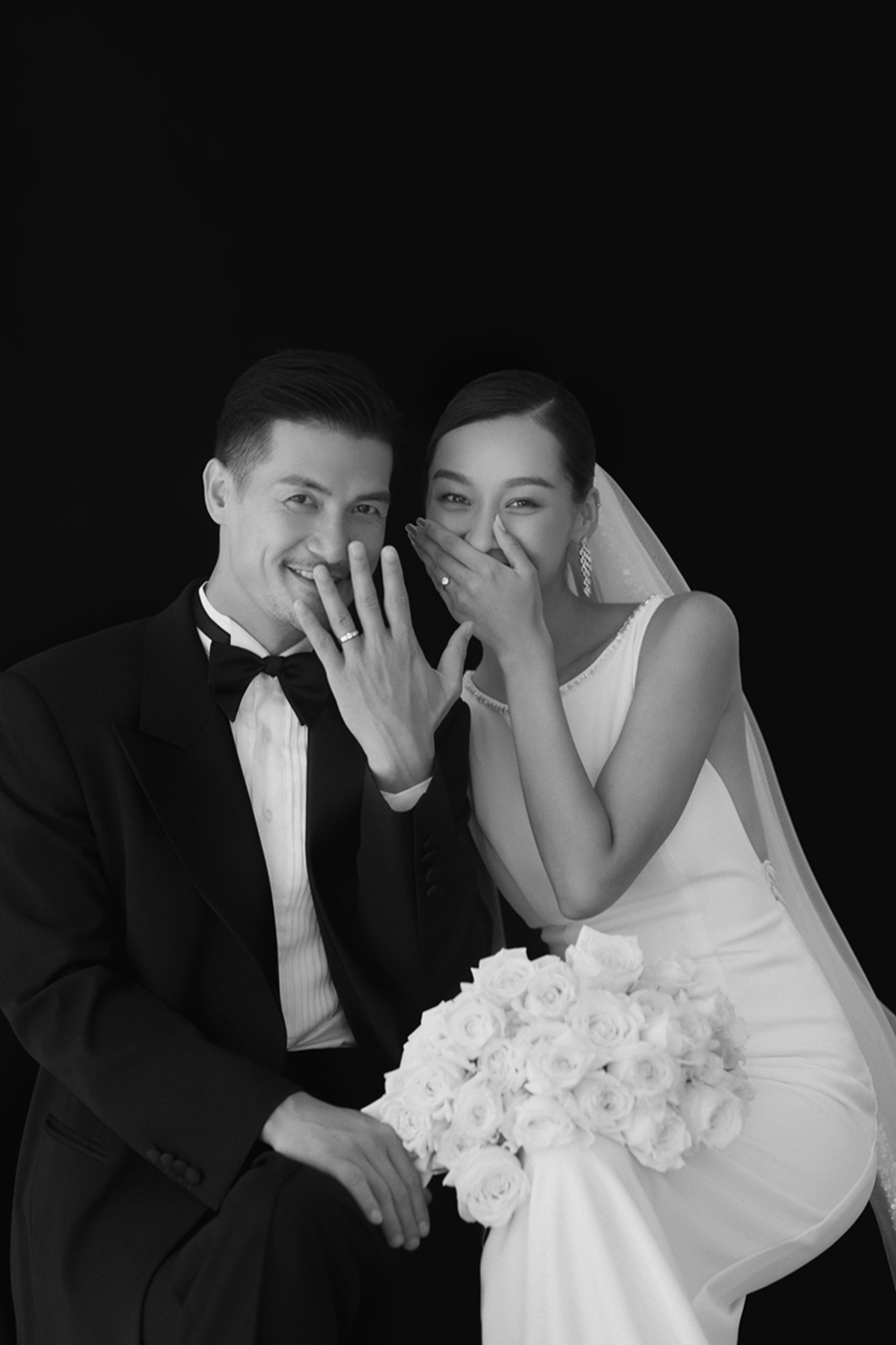 北岛视觉 / 黑白纪实室内婚纱照