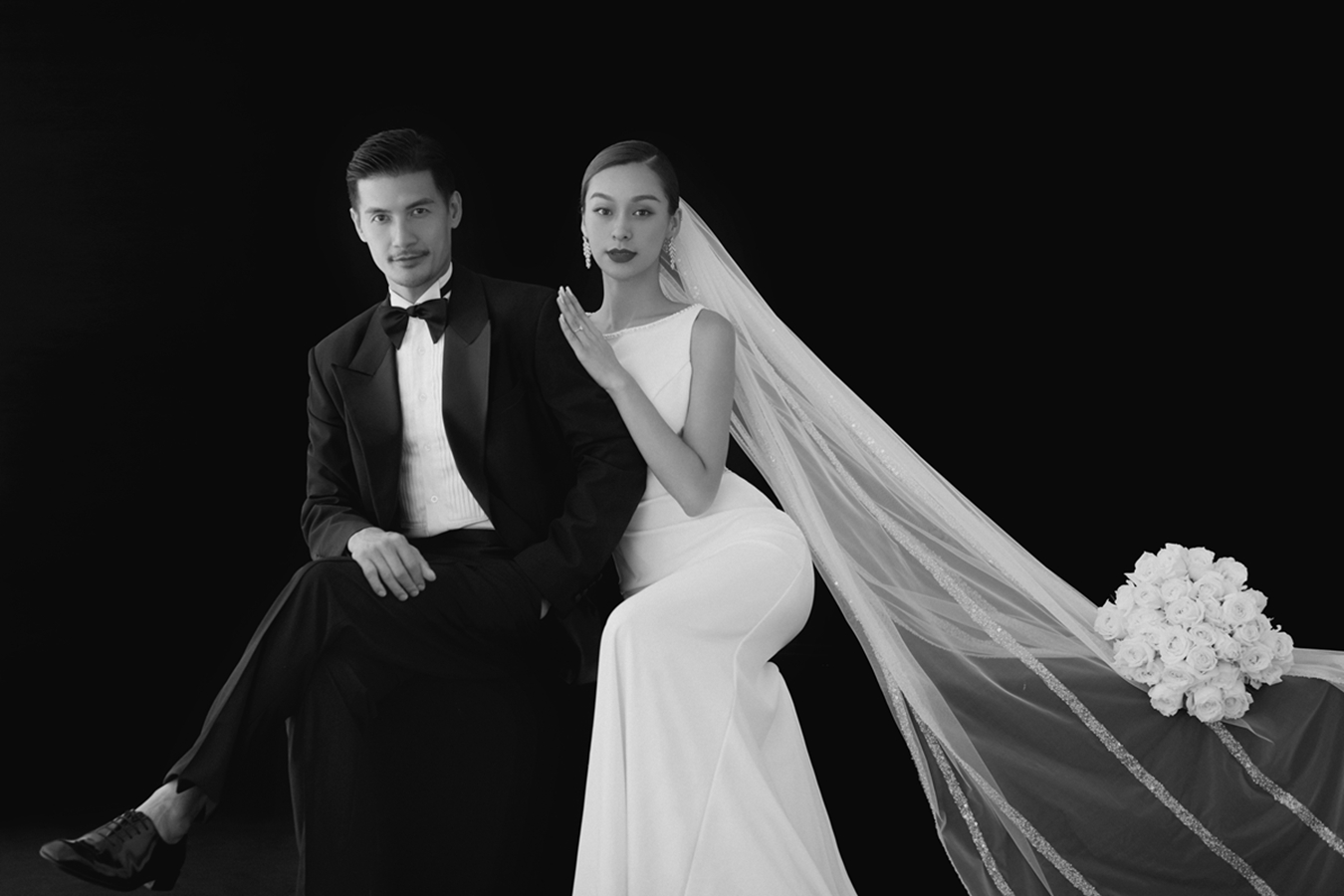 北岛视觉 / 黑白纪实室内婚纱照