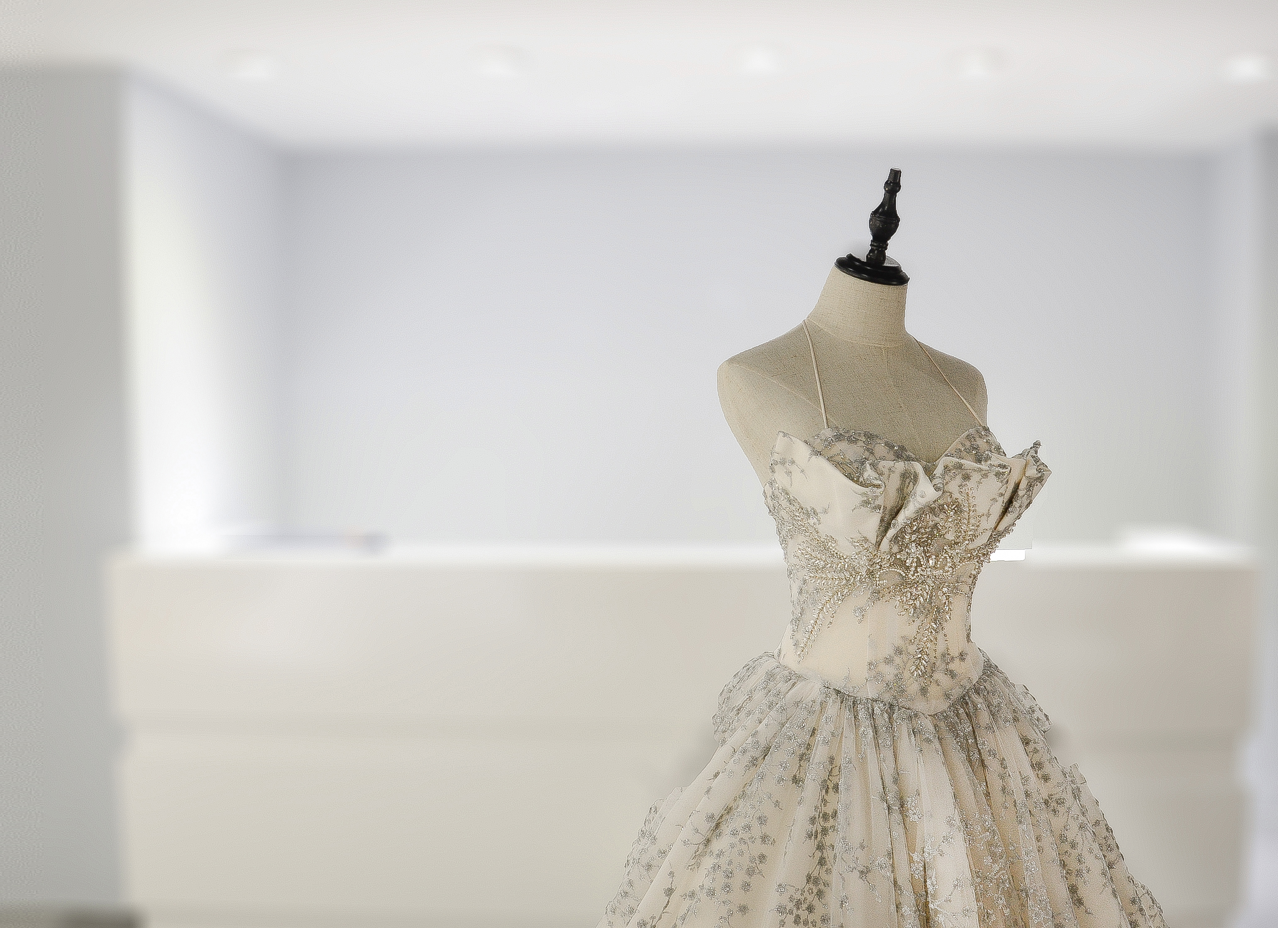 雅诗妮菲娅品牌婚纱礼服私人订制怎么样 官网价格 电话 婚礼纪