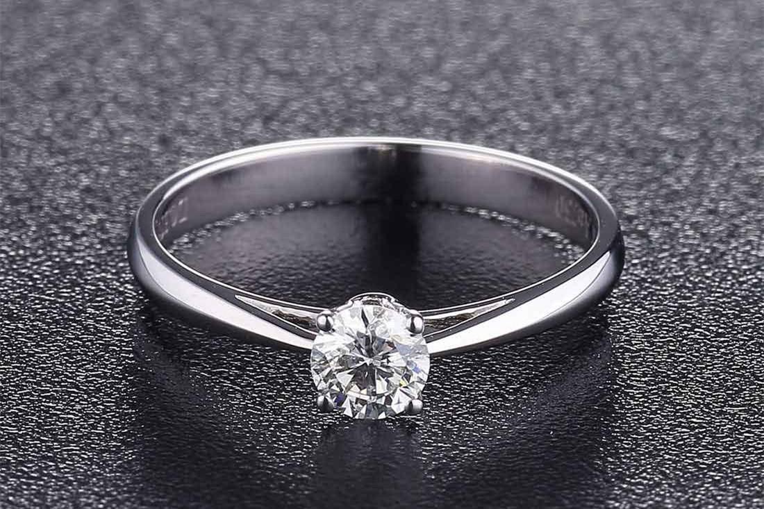 女生十指戴戒指的含义分别是什么