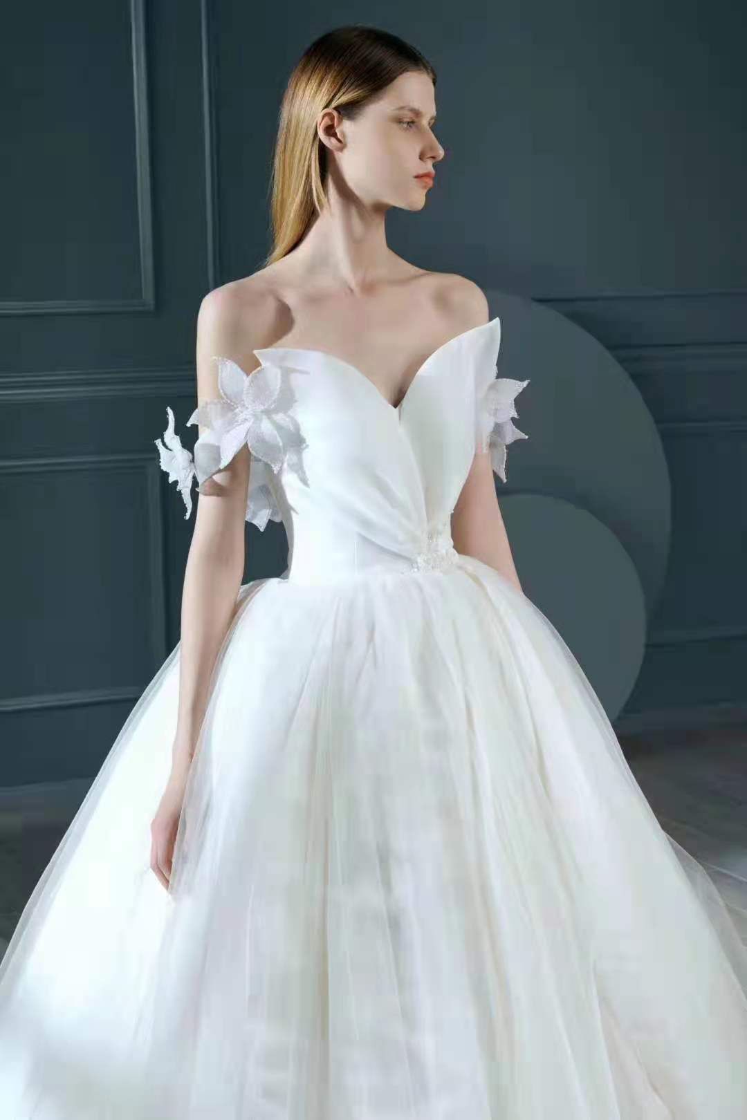 【高定婚纱套餐半价租赁】婚纱礼服秀和服【超值】